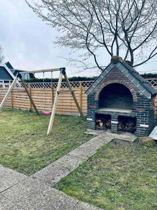 Leuke Bungalow In Noord-Holland Opmeer Dış mekan fotoğraf