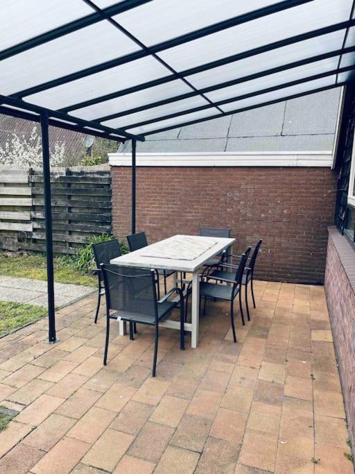 Leuke Bungalow In Noord-Holland Opmeer Dış mekan fotoğraf
